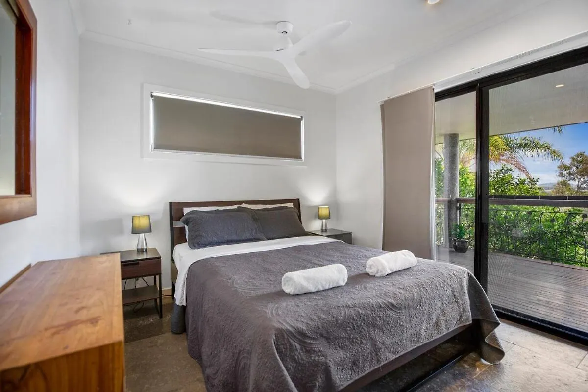Walk To Beach & Shops Peregian Beach Holiday home